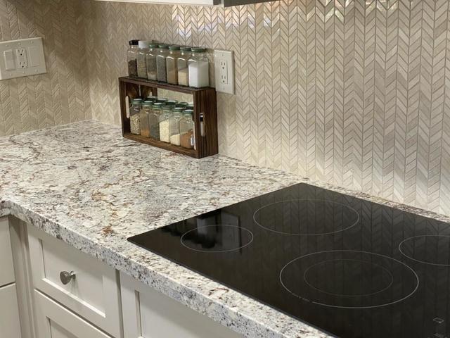 What\'s the Best Backsplash Material? - Image 3