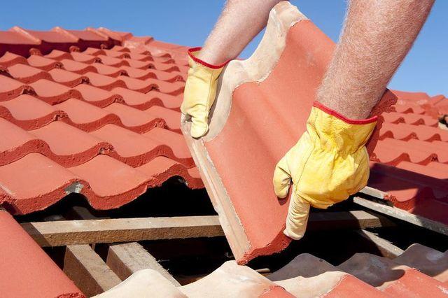 Tile roofing contractor in Scottsdale