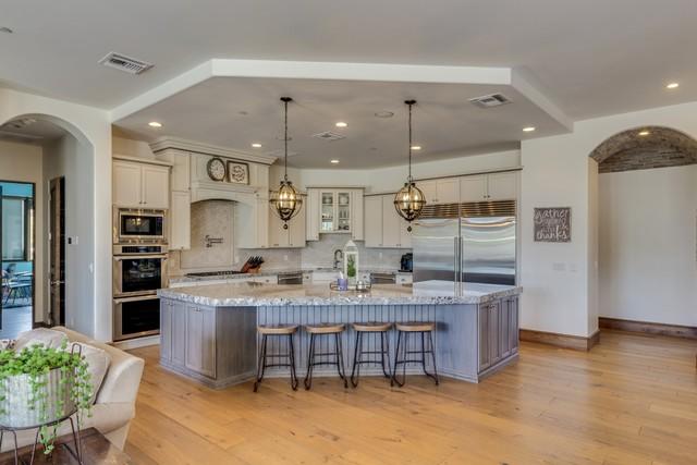 Cave Creek Kitchen Cabinetry