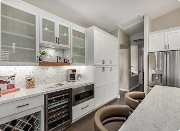 beautiful luxury white kitchen in Scottsdale, AZ