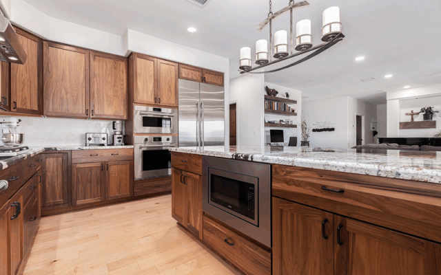 semi-custom-starmark-cabinets-in-a-beautiful-north-phoenix-02